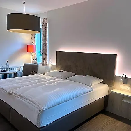 Zur Post Hotel 2*