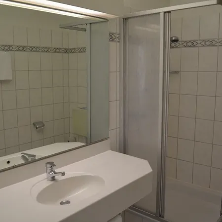 Hotel Zur Post 2*